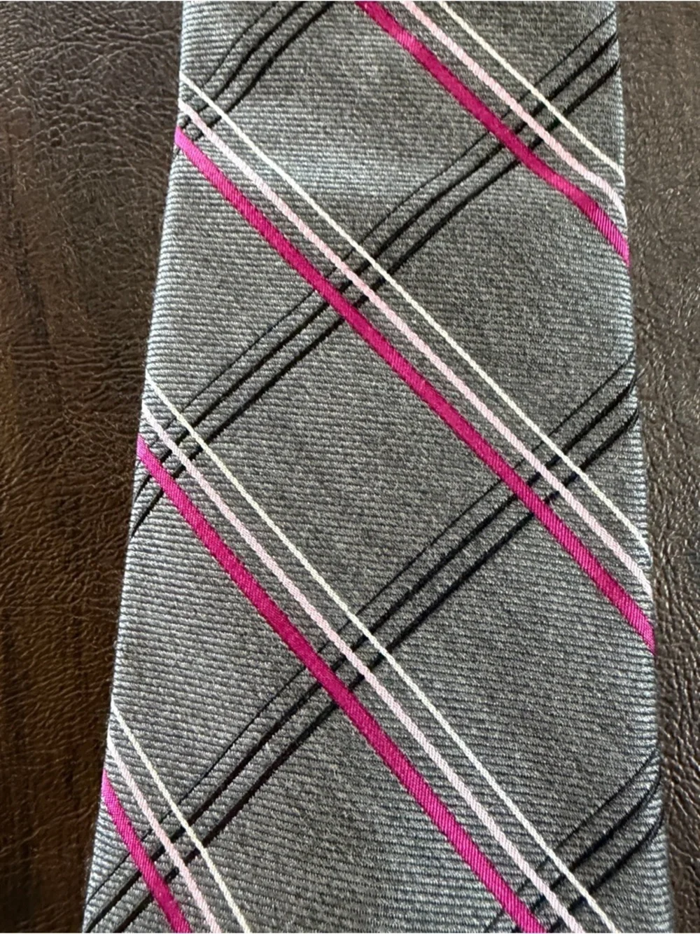 Express sleek plaid